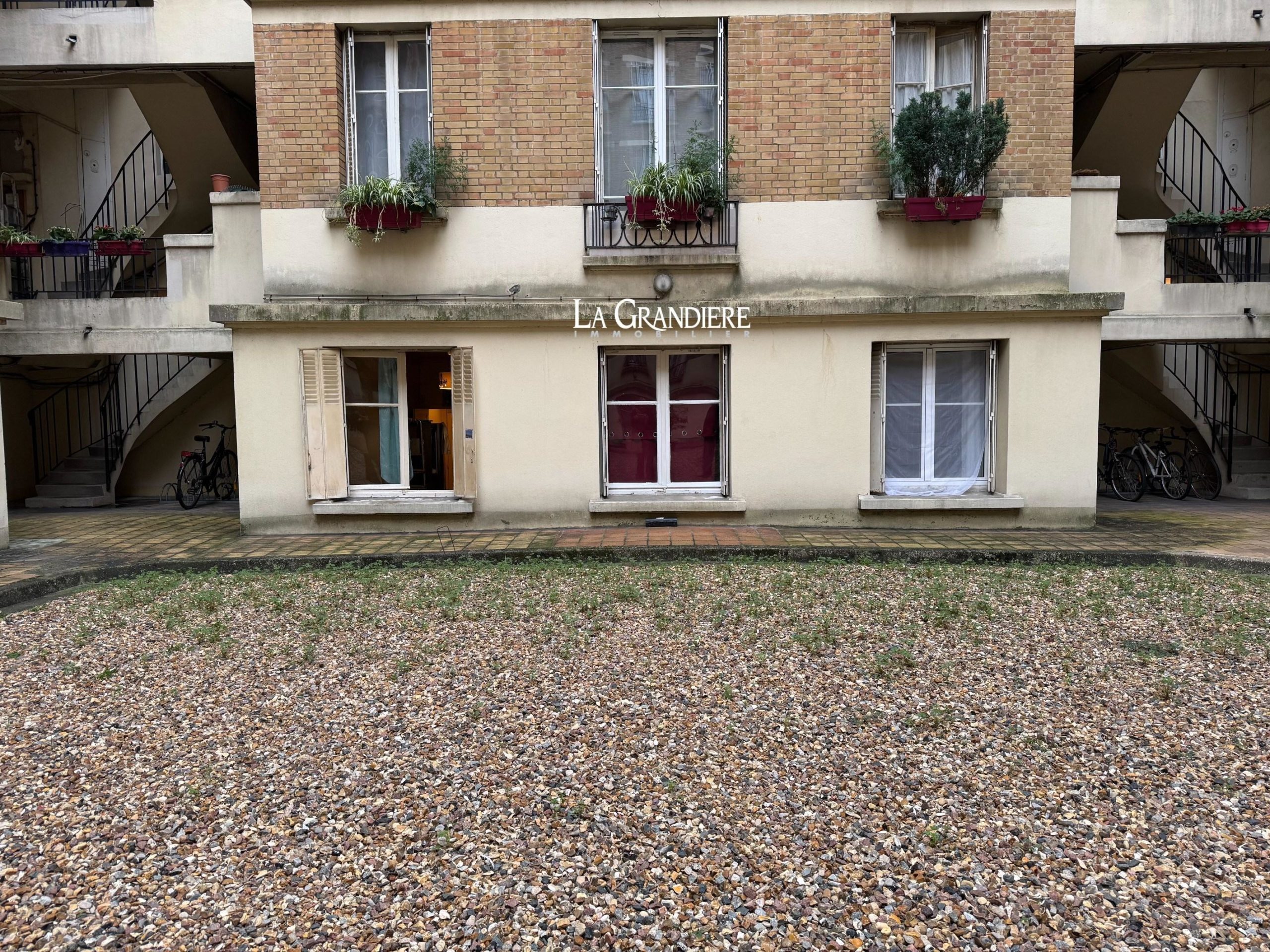 Property Featured Image