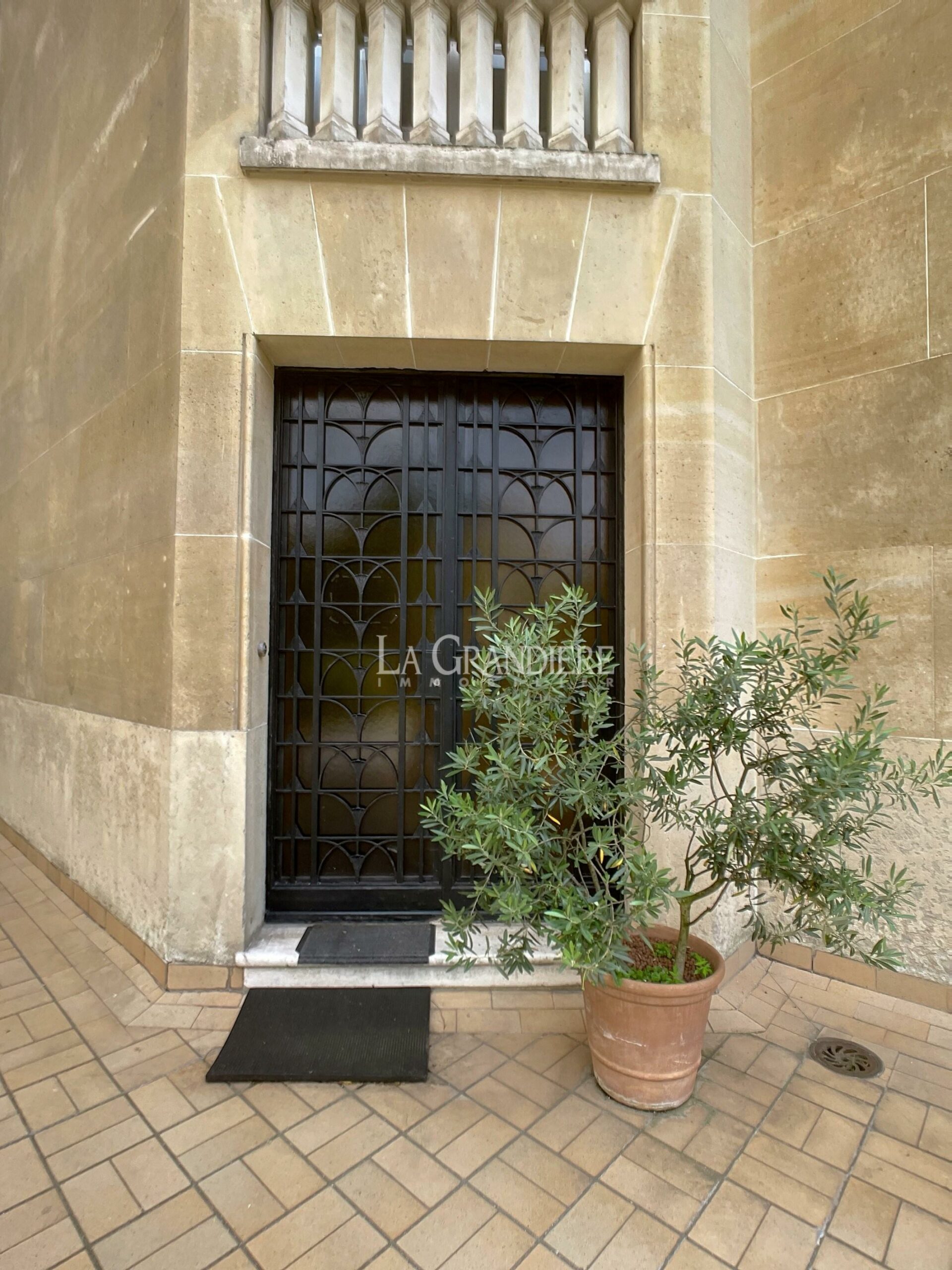 Property Featured Image