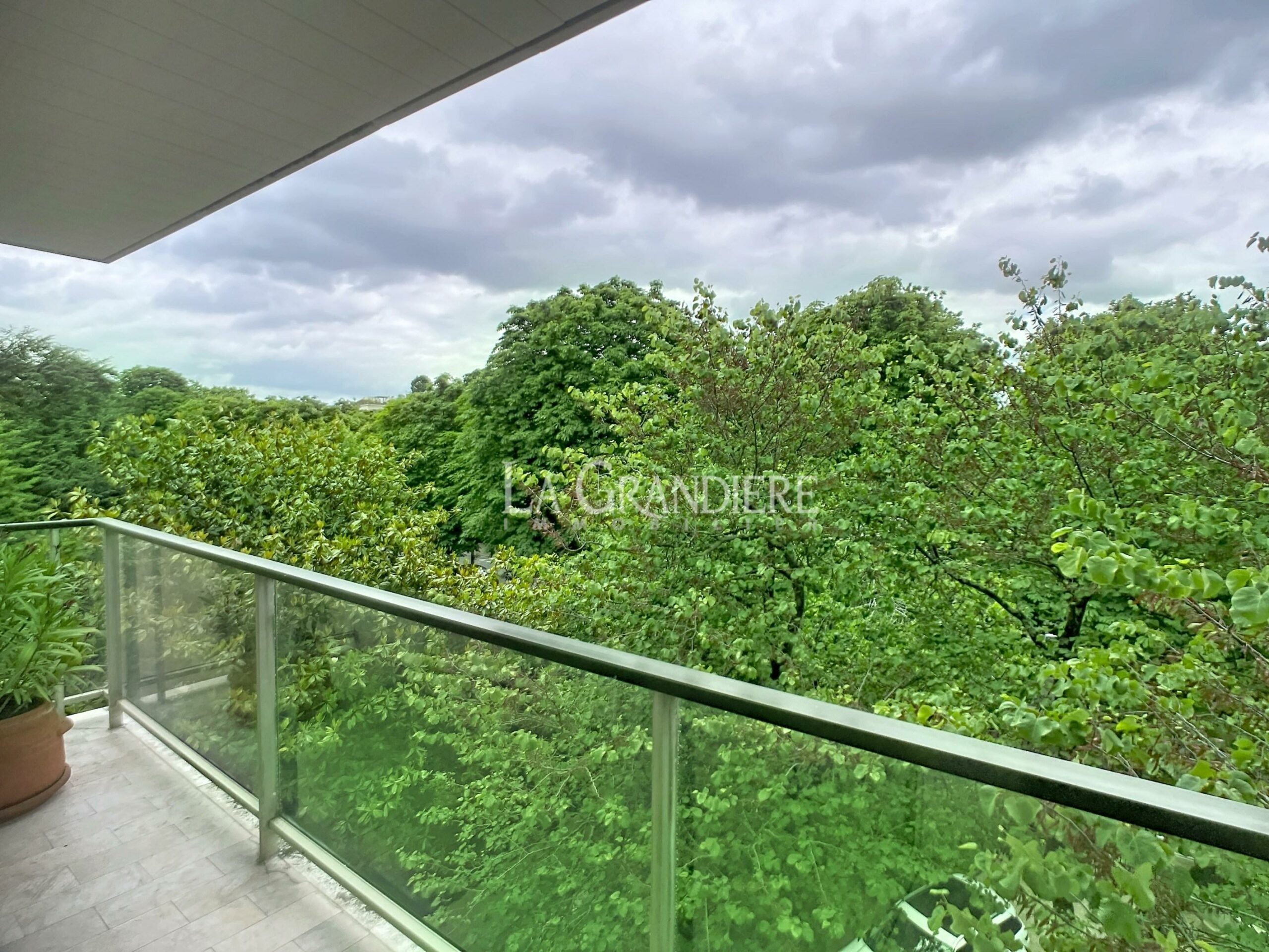 Property Featured Image