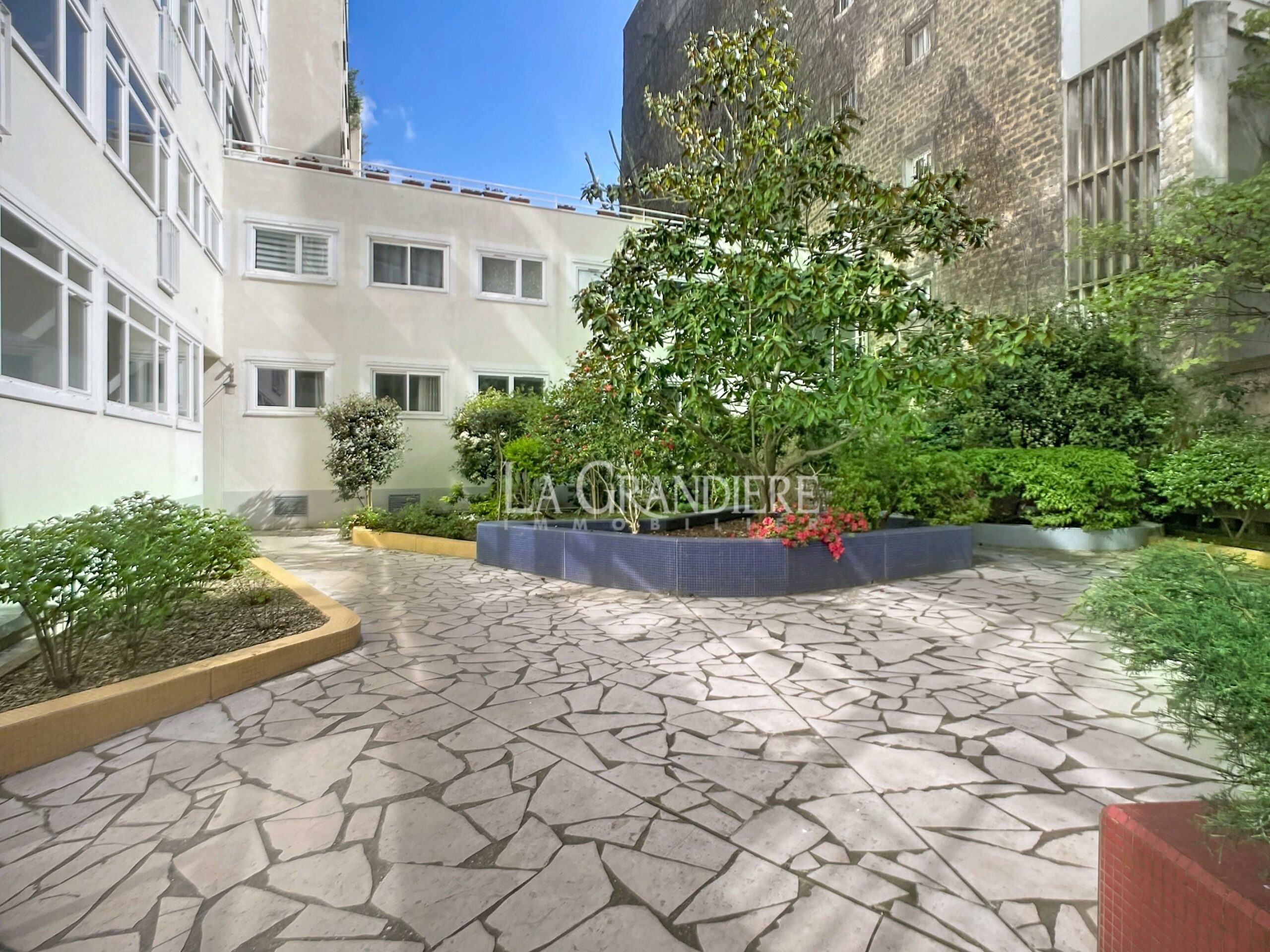 Property Featured Image
