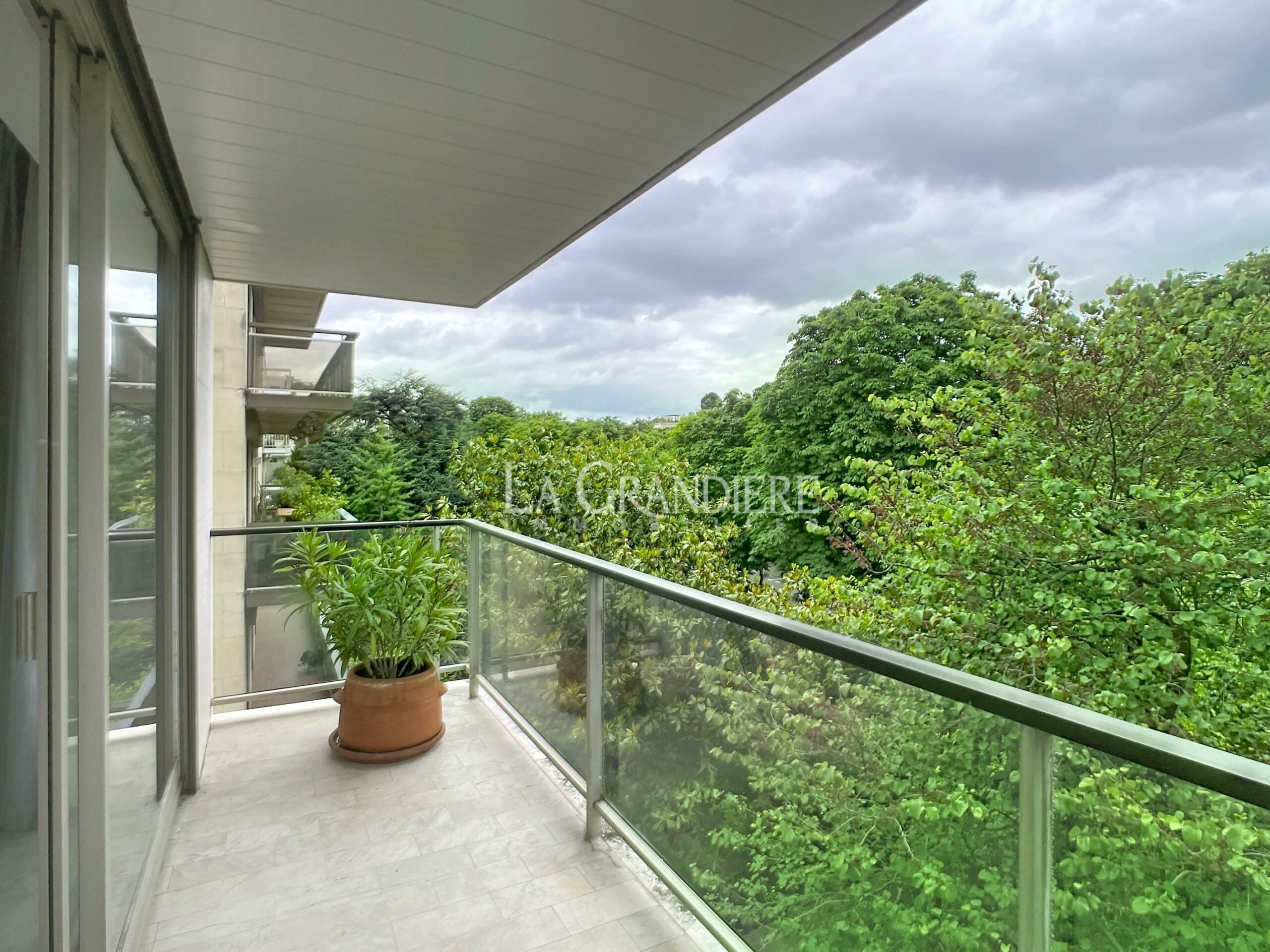Property Featured Image