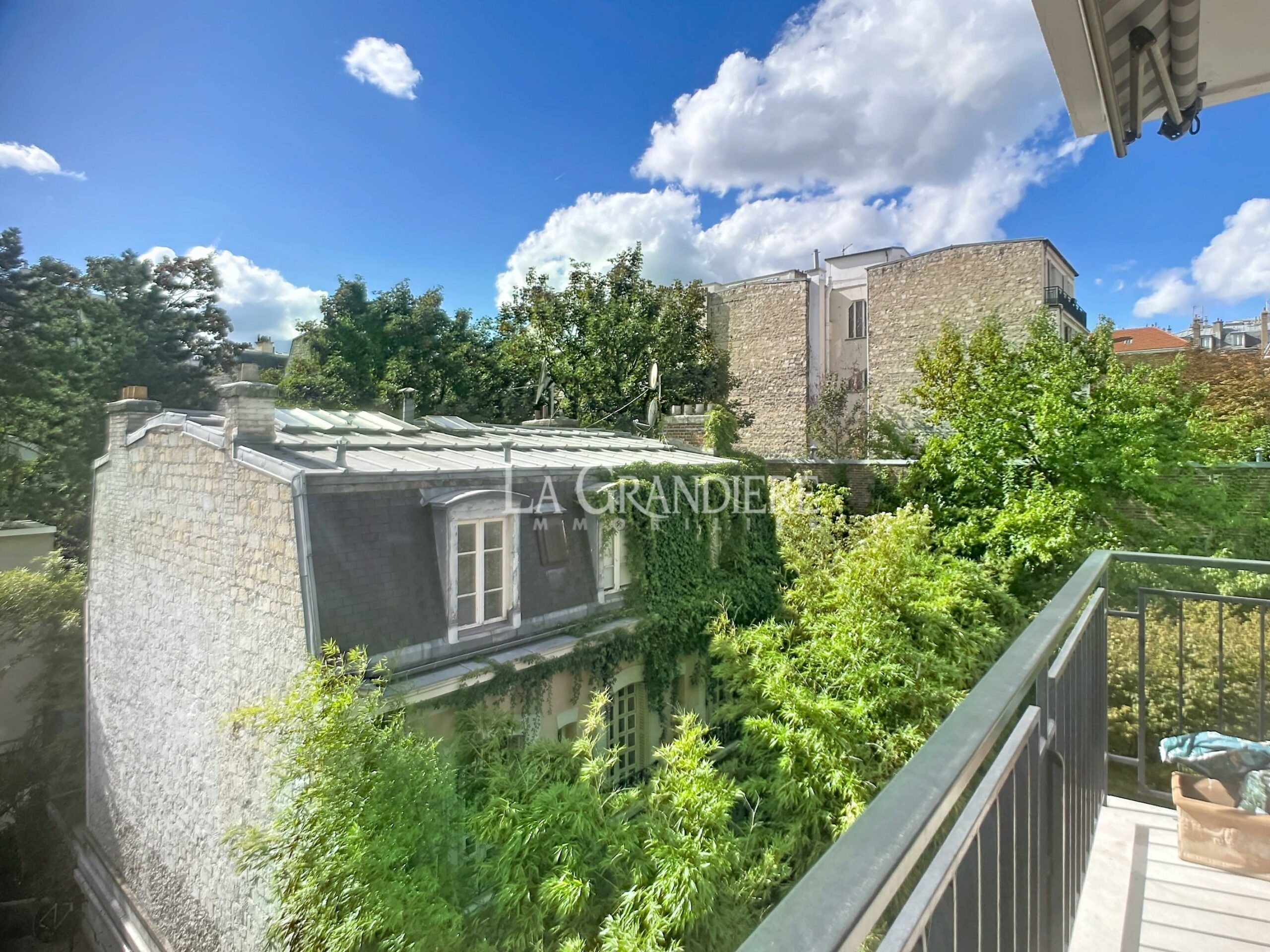 Property Featured Image